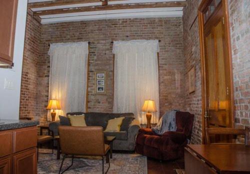 Suite con 1 Camera da Letto con Vista Cortile